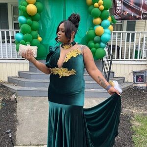 Elegant Green and Gold Party Dress